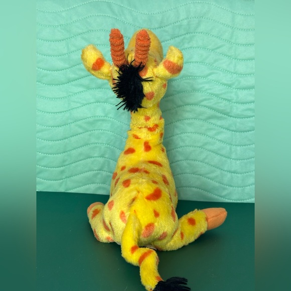 Sunny Safari Giraffe Plush Toy - Picture 4 of 5